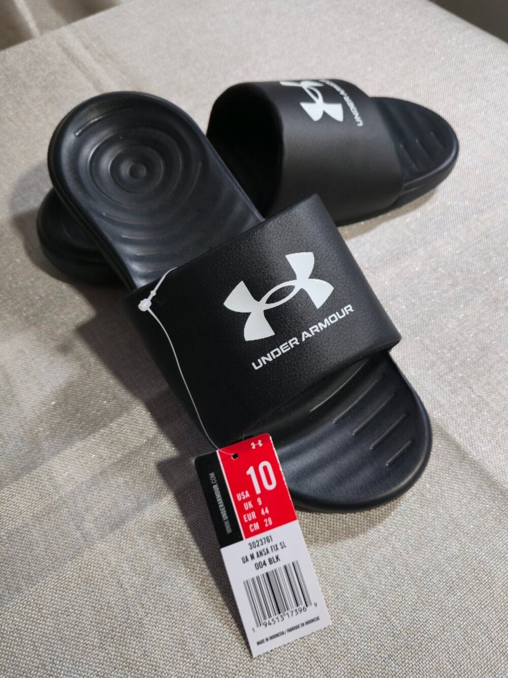 NWT Under Armour Men's Size 10 Slides